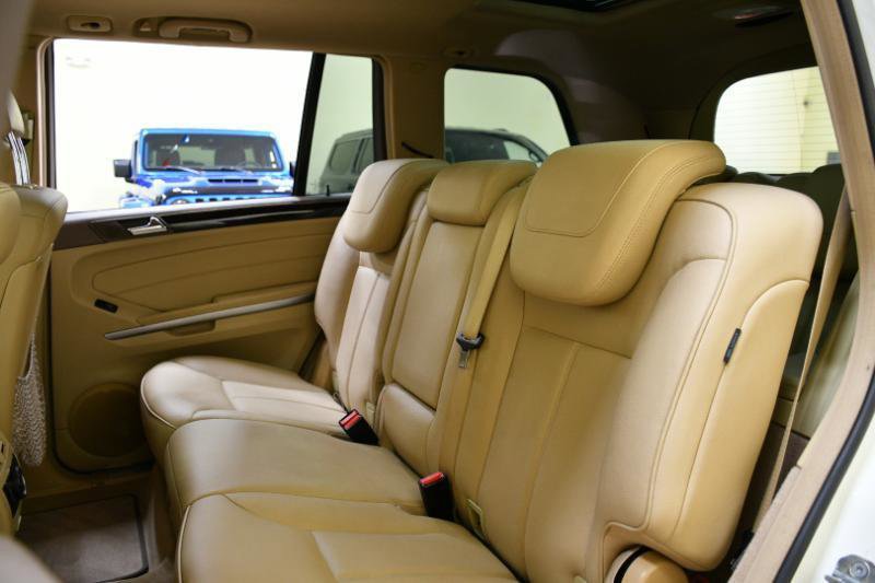 Used 2012 Mercedes-Benz GL 450 4MATIC image 34