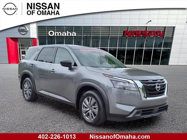Certified 2025 Nissan Pathfinder S