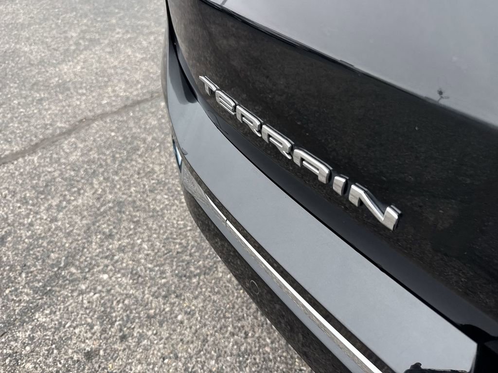 Certified 2024 GMC Terrain Denali w/ Black Diamond Edition image 39