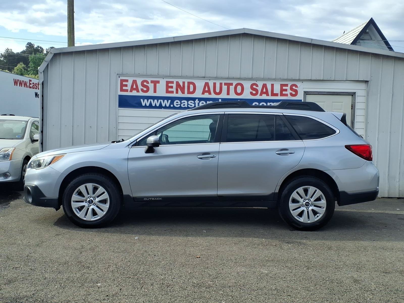 Used 2015 Subaru Outback 2.5i Premium AWD/4WD image 2
