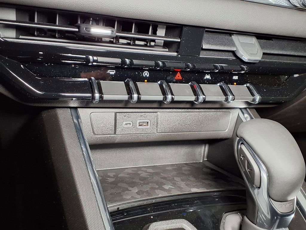 New 2026 GMC Canyon Elevation w/ Convenience Package RWD image 19