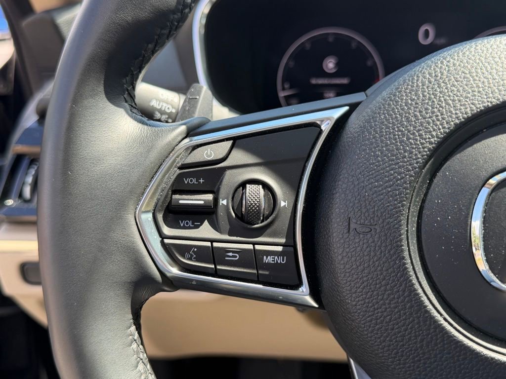 Used 2025 Acura MDX SH-AWD w/ Technology Package image 19