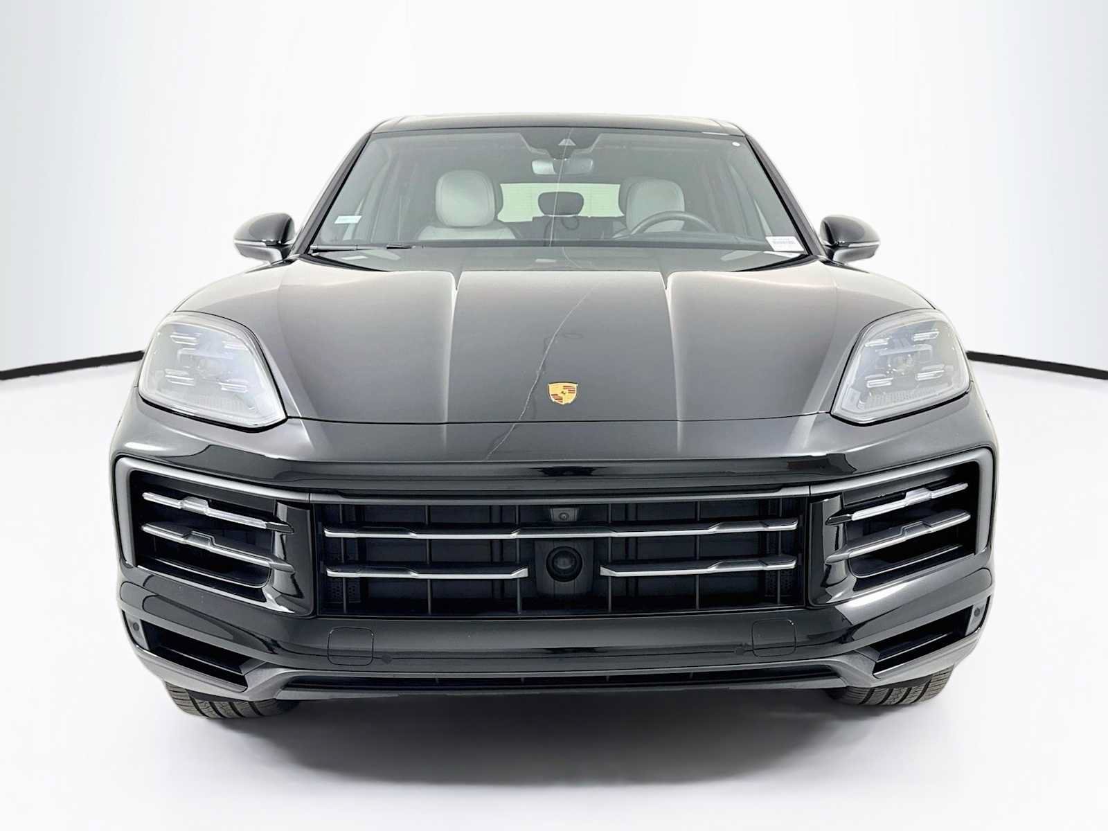 Certified 2025 Porsche Cayenne S AWD/4WD image 6