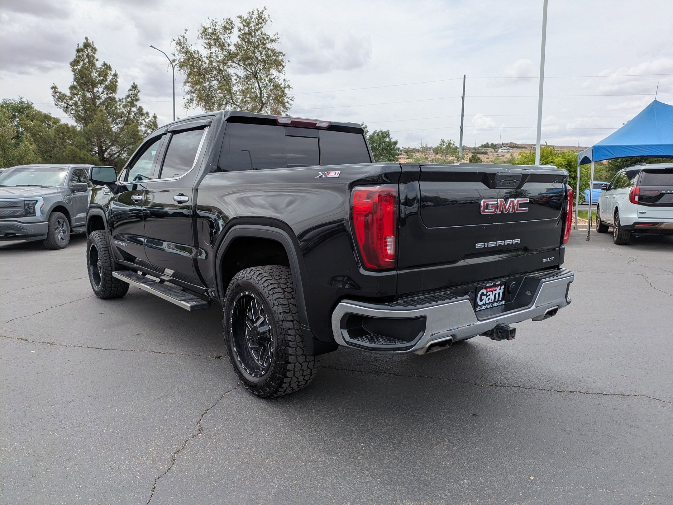 Used 2021 GMC Sierra 1500 SLT w/ SLT Convenience Package AWD/4WD image 6