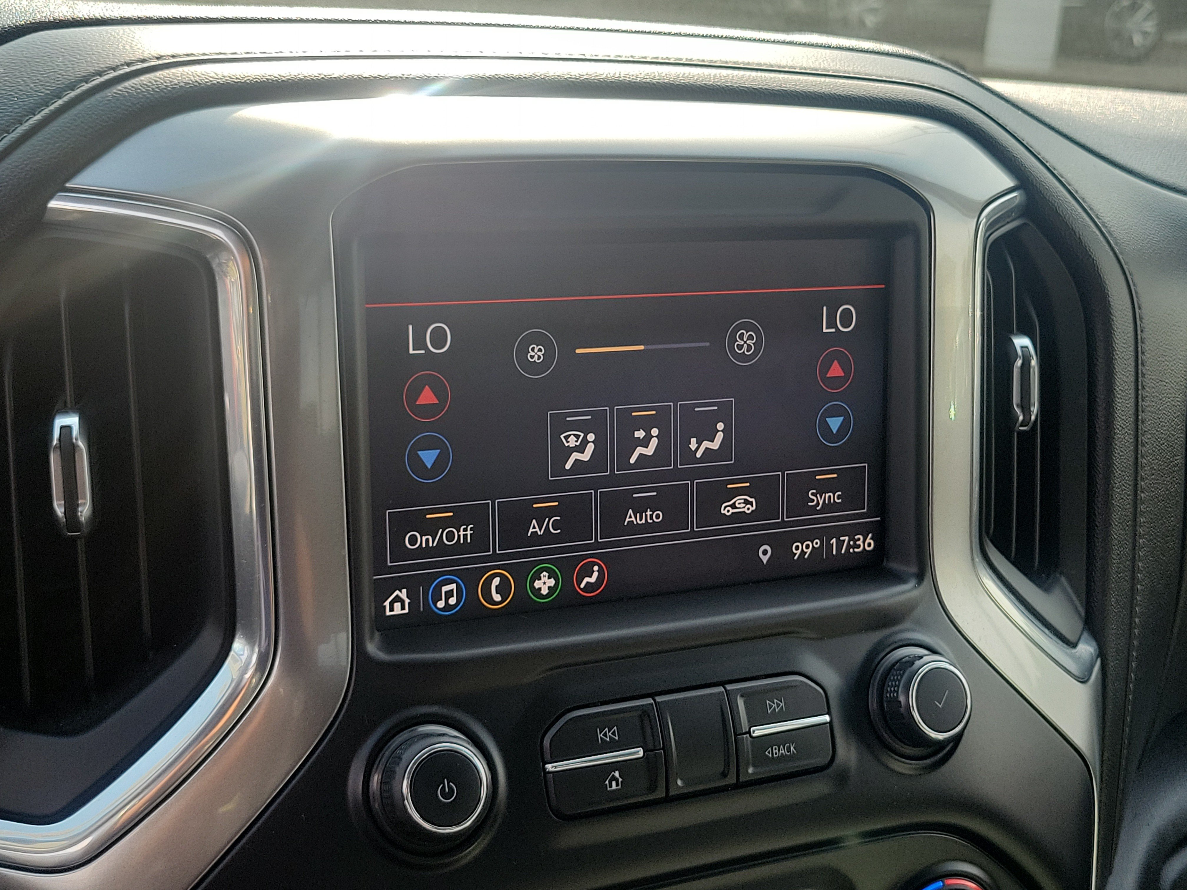 Used 2019 Chevrolet Silverado 1500 LT w/ All-Star Edition AWD/4WD image 27