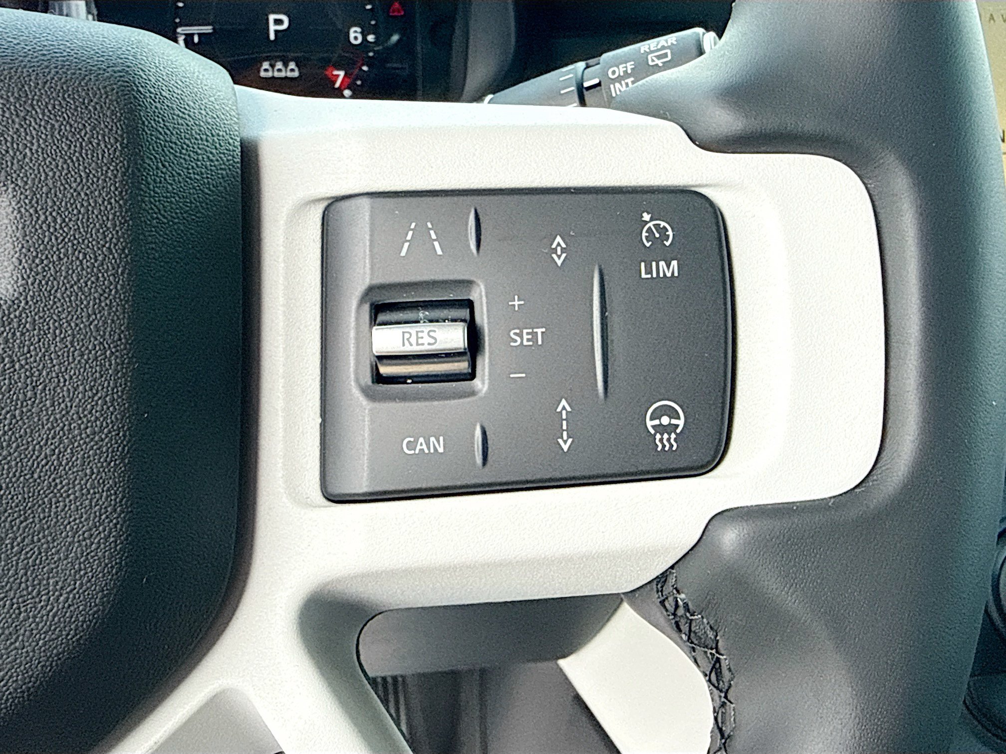 New 2026 Land Rover Defender 110 X-Dynamic SE AWD/4WD image 39