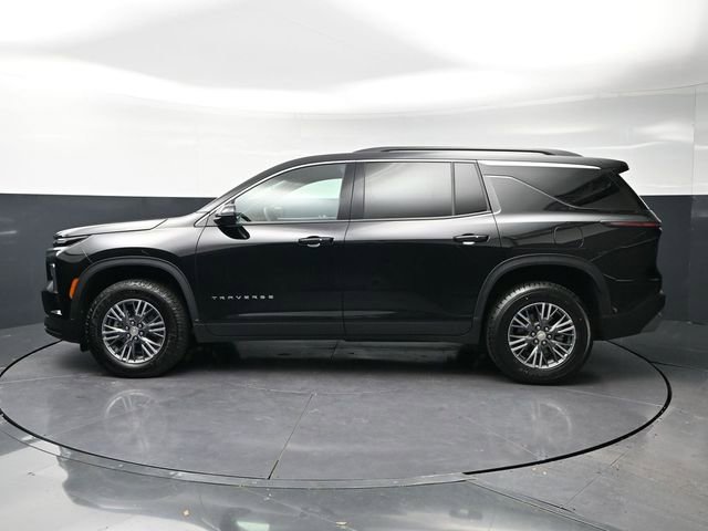 Used 2025 Chevrolet Traverse LT image 8