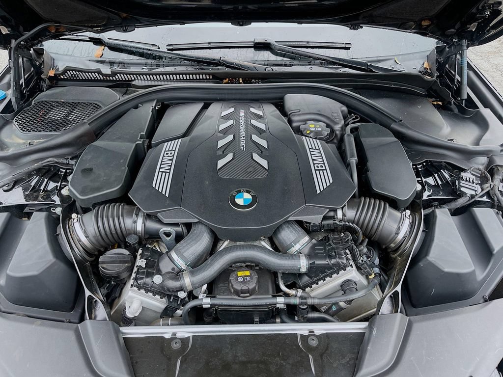 Used 2021 BMW M550i xDrive w/ Premium Package AWD/4WD image 33