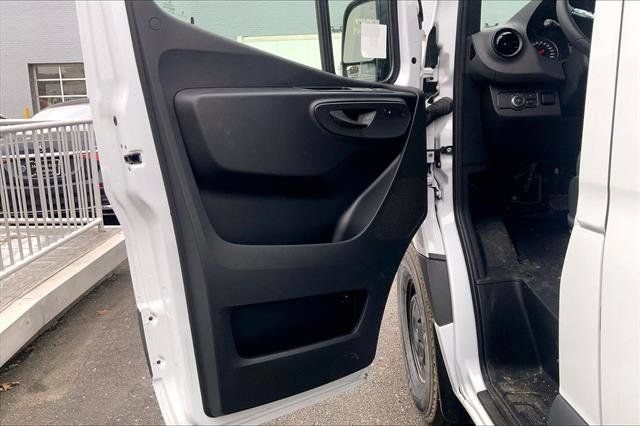 New 2025 Mercedes-Benz Sprinter 2500 image 9