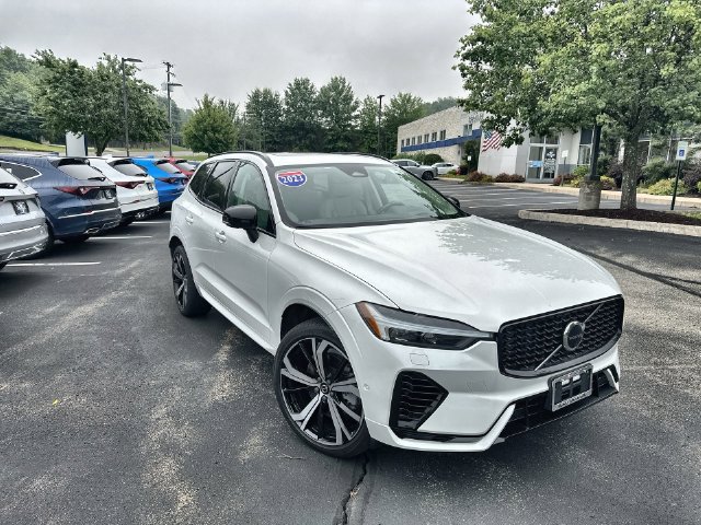 Used 2023 Volvo XC60 T8 Ultimate w/ Climate Package AWD/4WD image 18