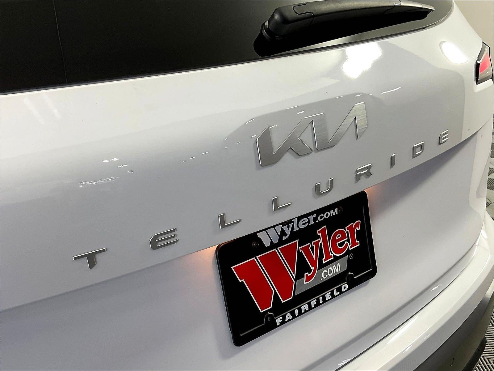 Used 2025 Kia Telluride EX FWD image 24