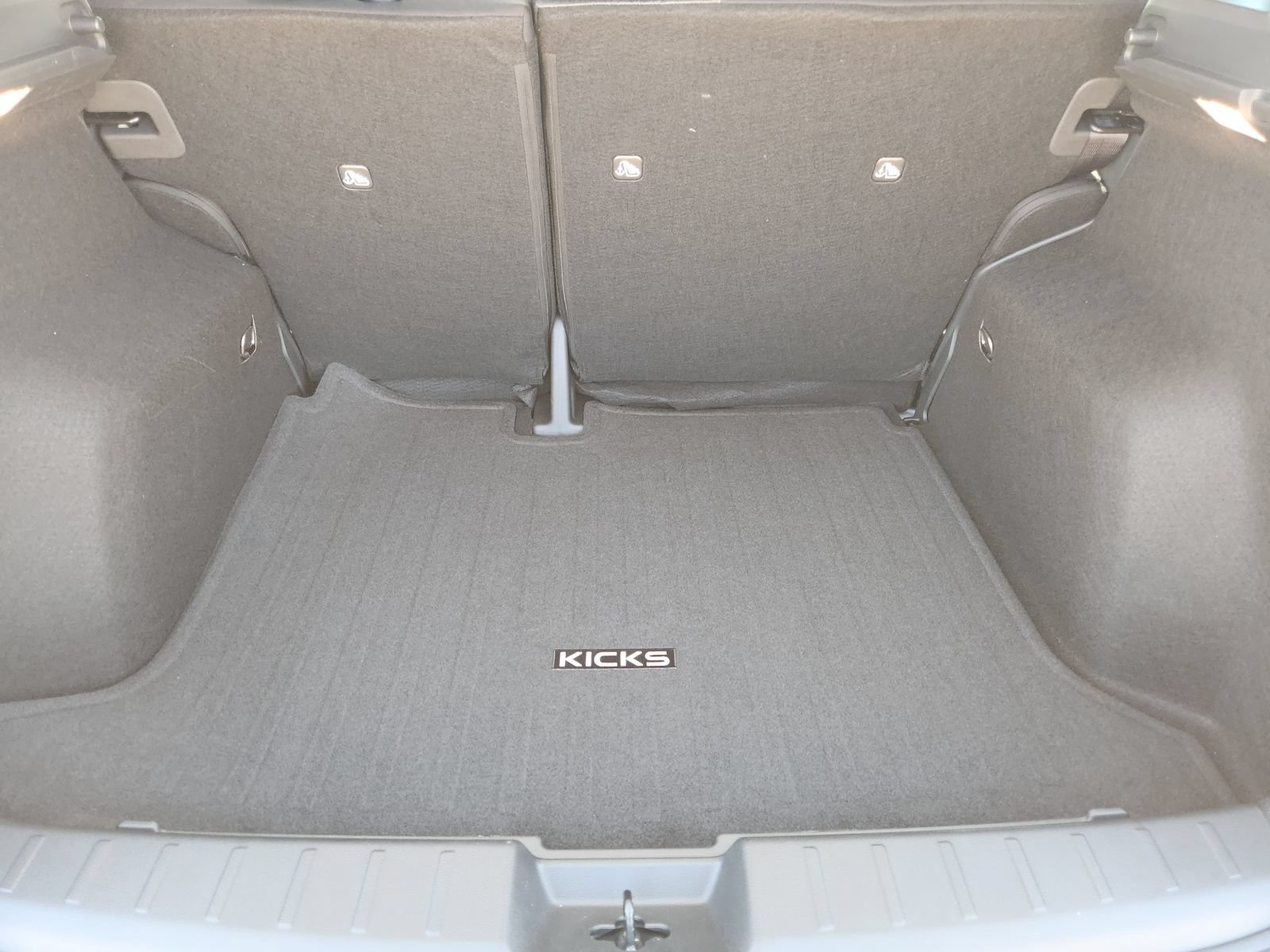 New 2027 Nissan Kicks SV FWD image 26