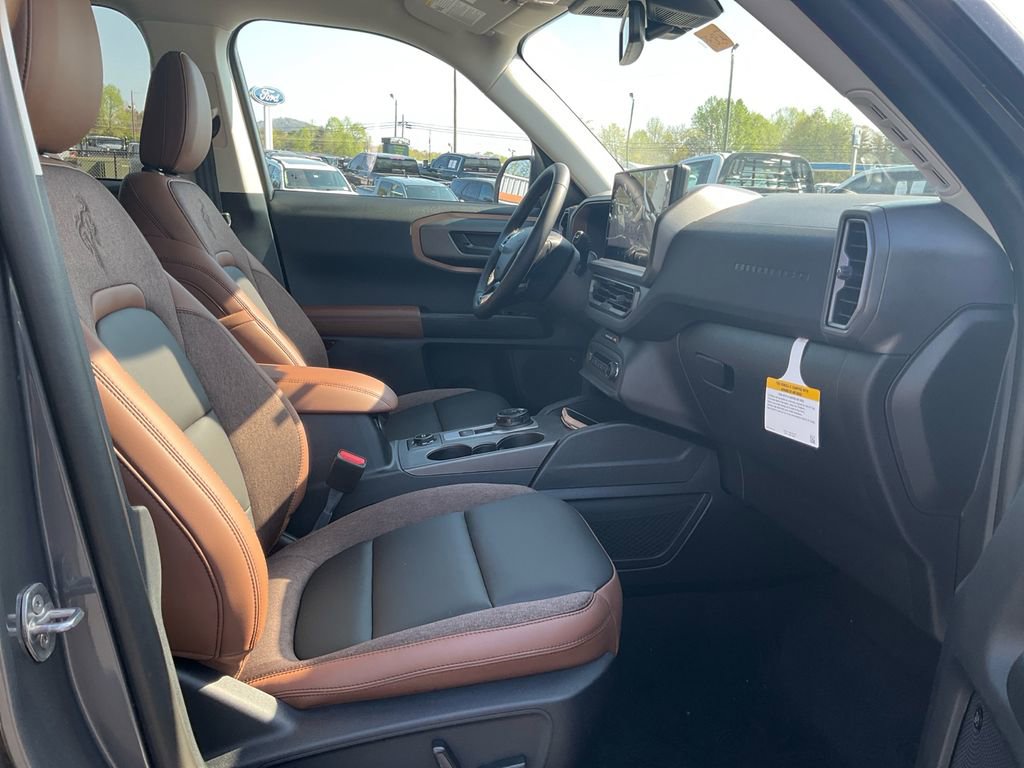 New 2026 Ford Bronco Sport Outer Banks w/ Outer Banks Tech Package+ AWD/4WD image 12