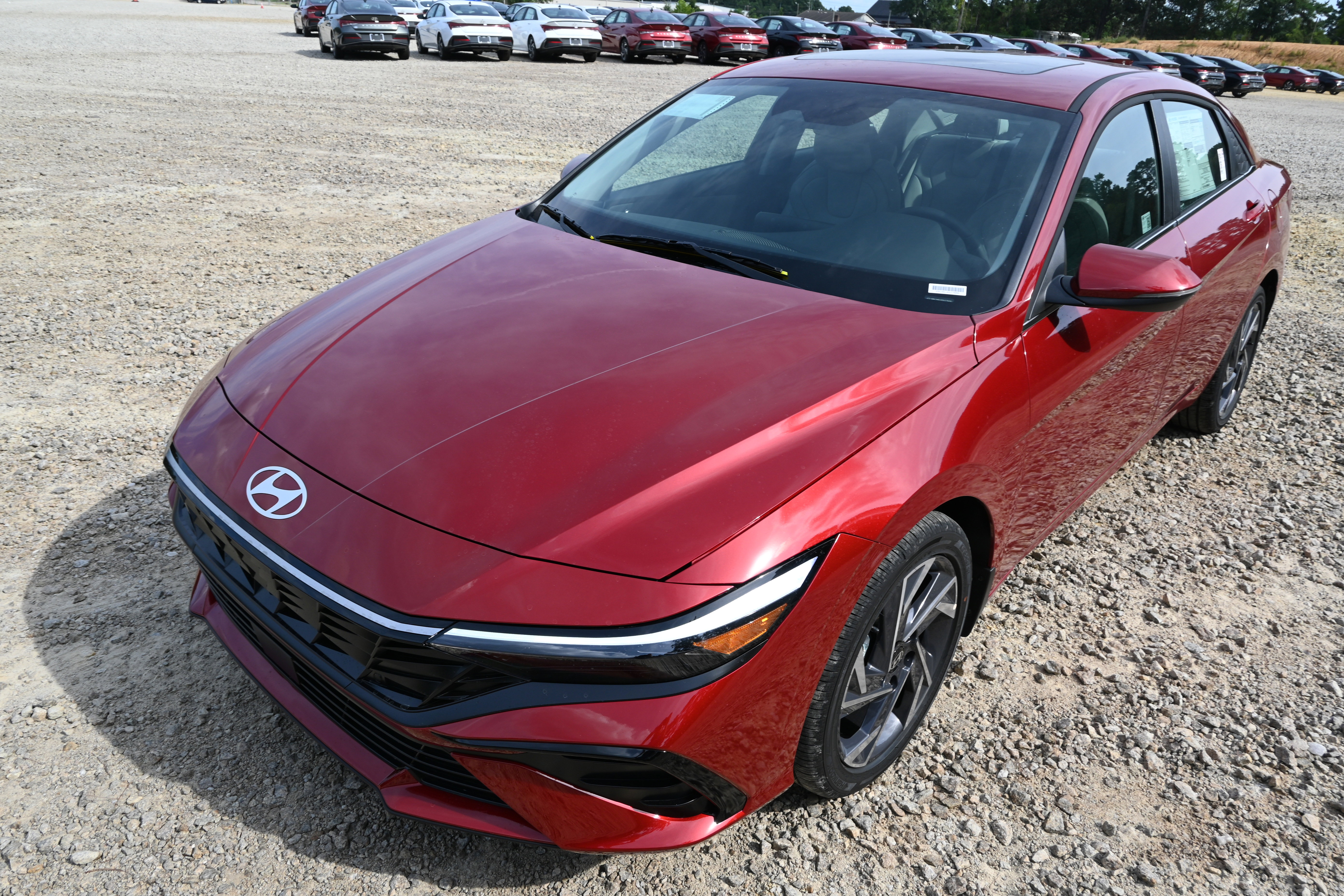 New 2025 Hyundai Elantra Limited