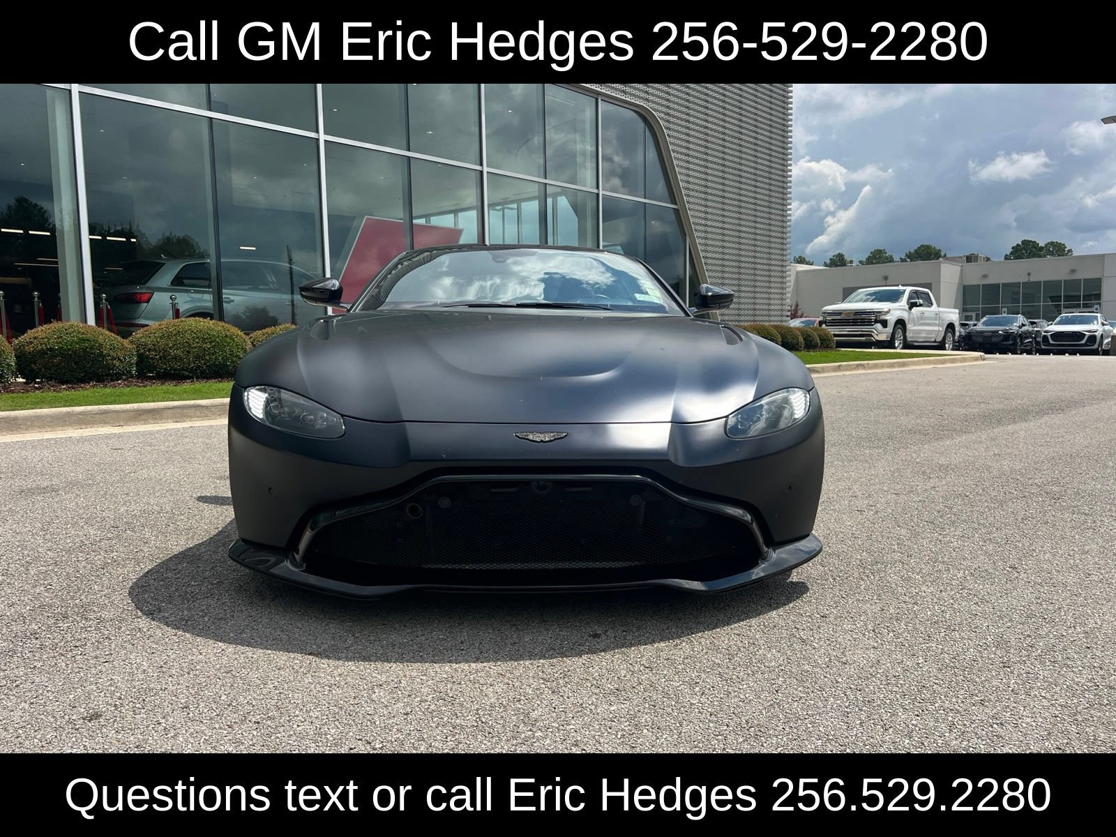 Used 2020 Aston Martin V8 Vantage Coupe RWD image 2