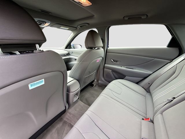 Certified 2025 Hyundai Elantra SEL image 23