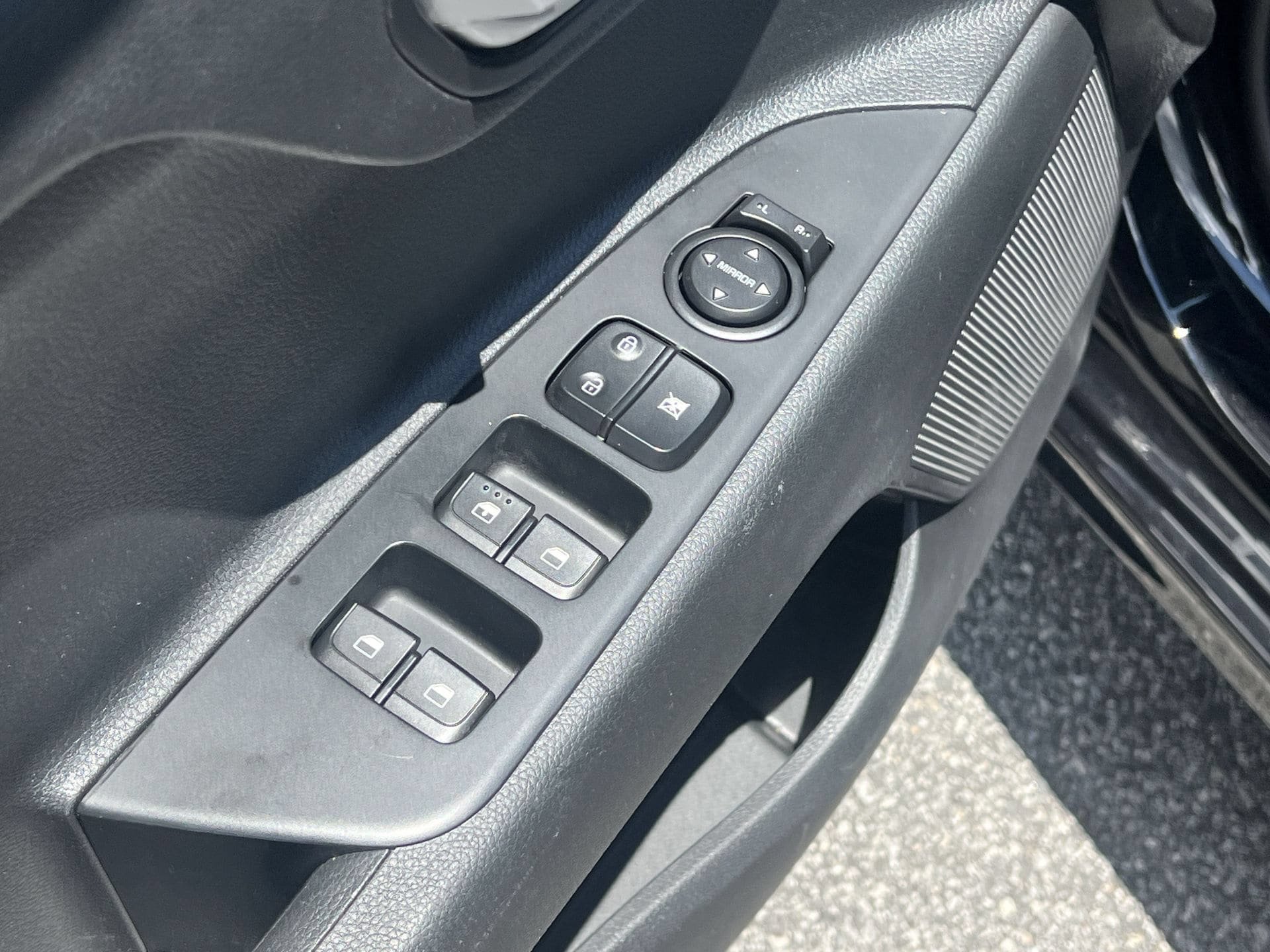 Used 2022 Kia Rio S FWD image 14