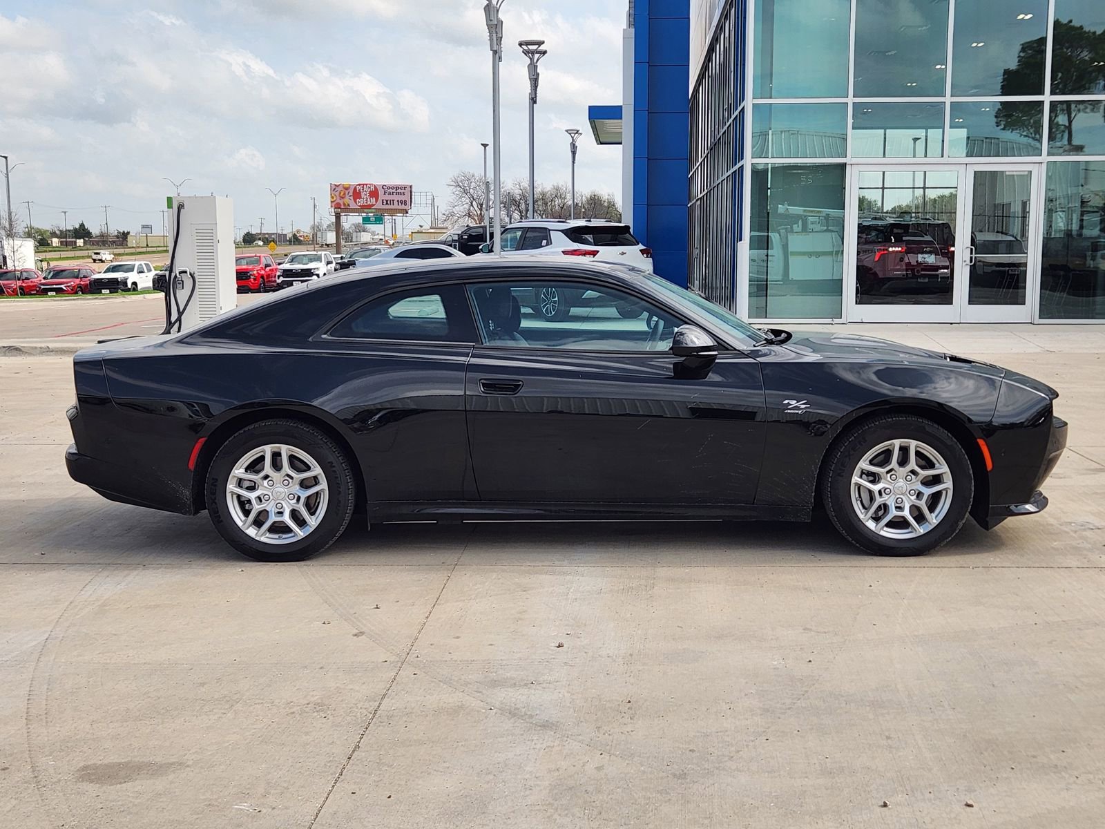 New 2025 Dodge Charger R/T w/ Quick Order Package 25M R/T image 7