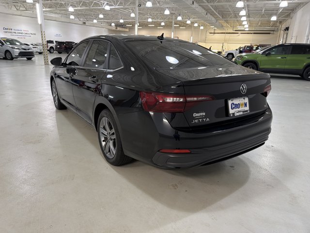 Certified 2024 Volkswagen Jetta SE FWD image 6