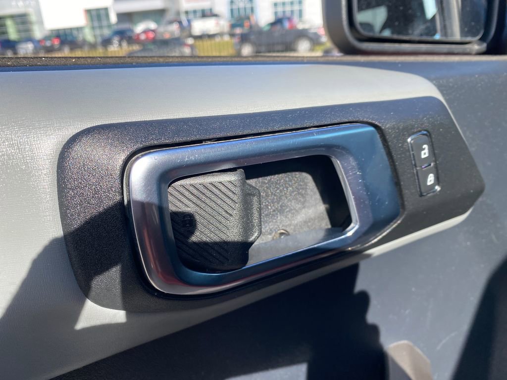 Used 2021 Ford Bronco Badlands image 11