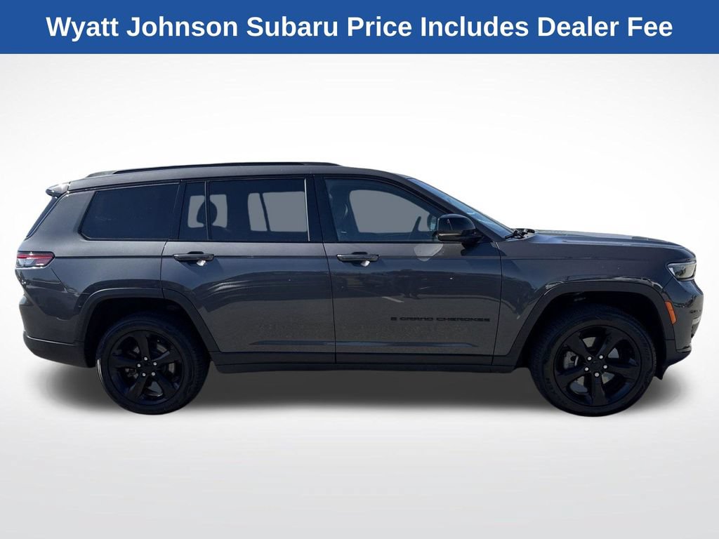 Used 2025 Jeep Grand Cherokee L Limited AWD/4WD image 8