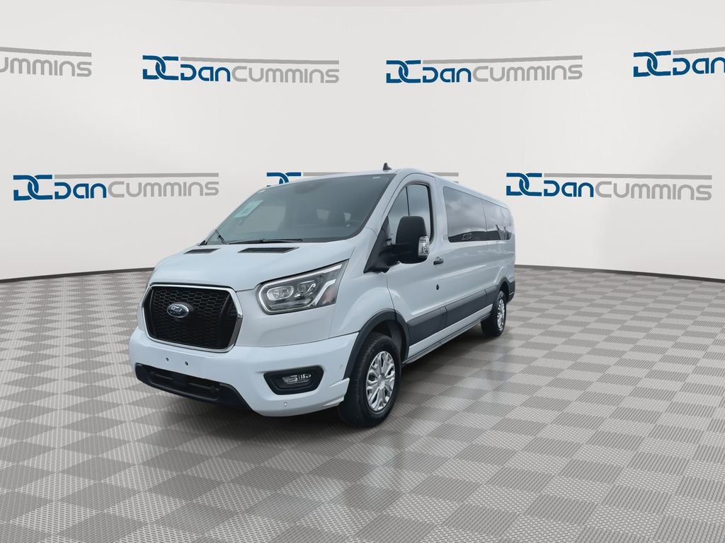 Used 2023 Ford Transit 350 XLT RWD image 4