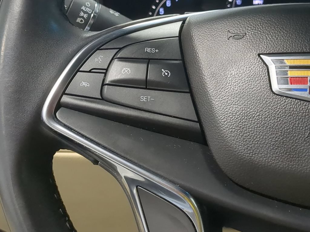 Used 2018 Cadillac XT5 FWD w/ LPO, Wheel Lock Package image 27