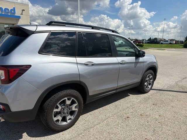 Used 2023 Honda Passport TrailSport image 3