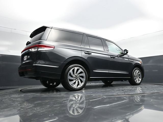 Used 2023 Lincoln Navigator Reserve image 53