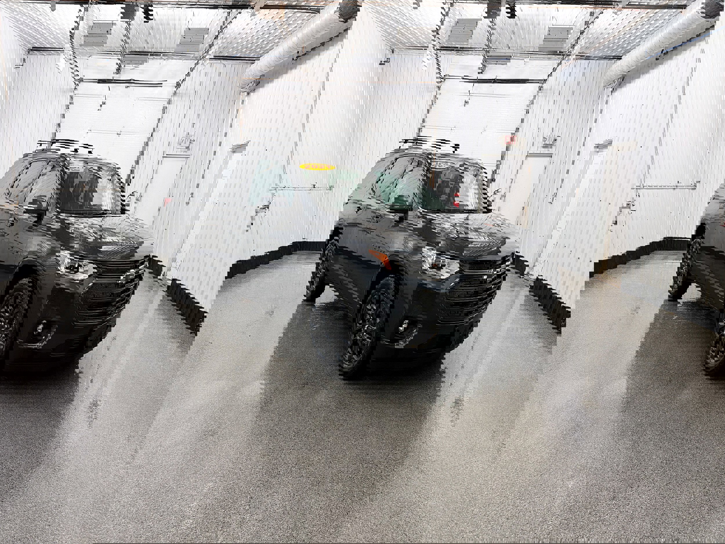 Used 2021 Chevrolet Traverse RS image 3