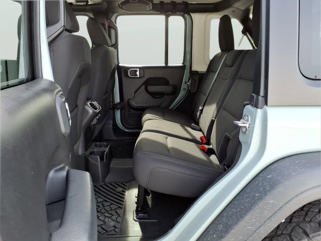 Used 2023 Jeep Wrangler Sport S AWD/4WD image 31