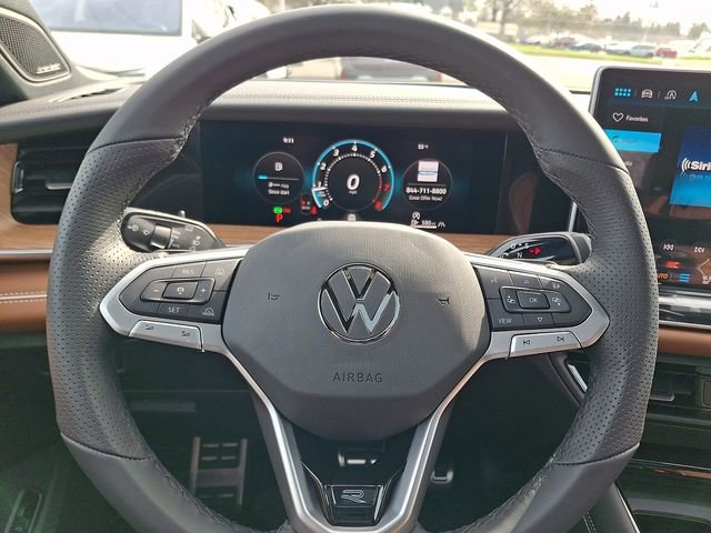 New 2026 Volkswagen Tiguan SEL R-Line image 10