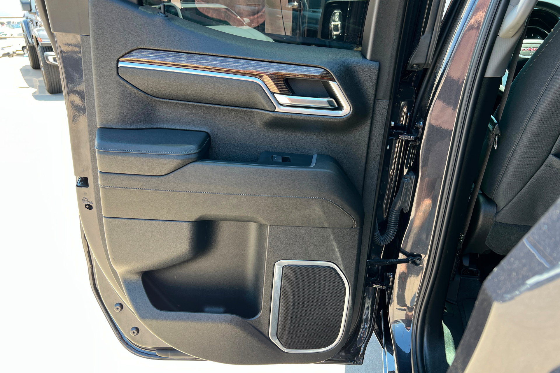 Used 2024 GMC Sierra 1500 Elevation RWD image 19