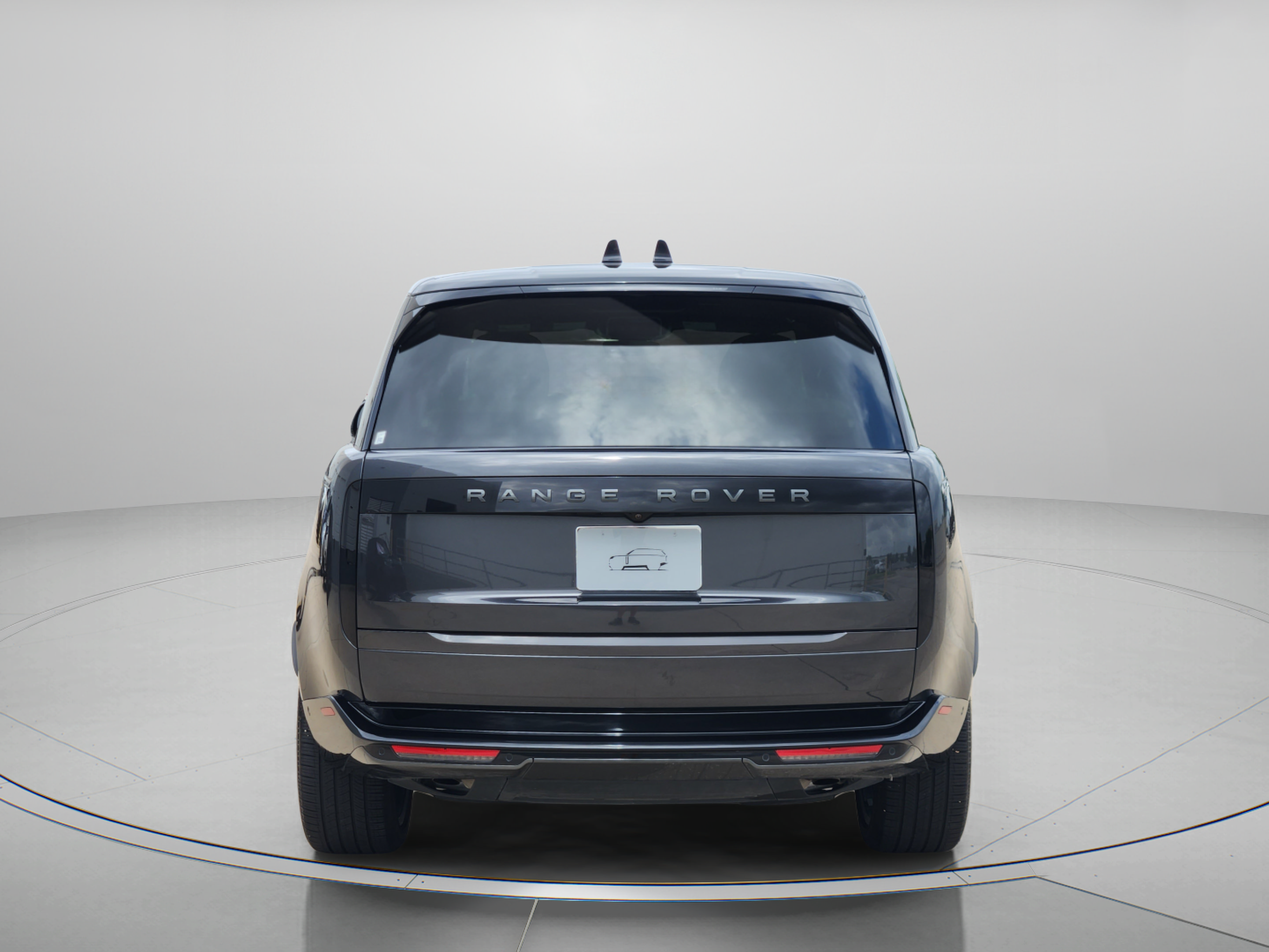 Certified 2025 Land Rover Range Rover SE AWD/4WD image 4