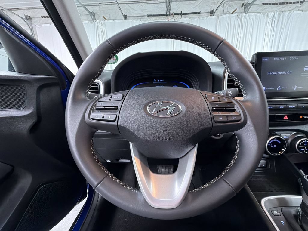 Used 2026 Hyundai Venue SEL FWD image 26