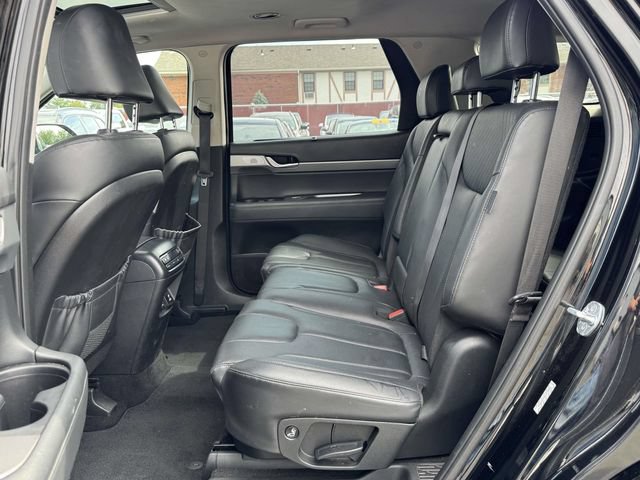 Used 2023 Hyundai Palisade SEL AWD/4WD image 17