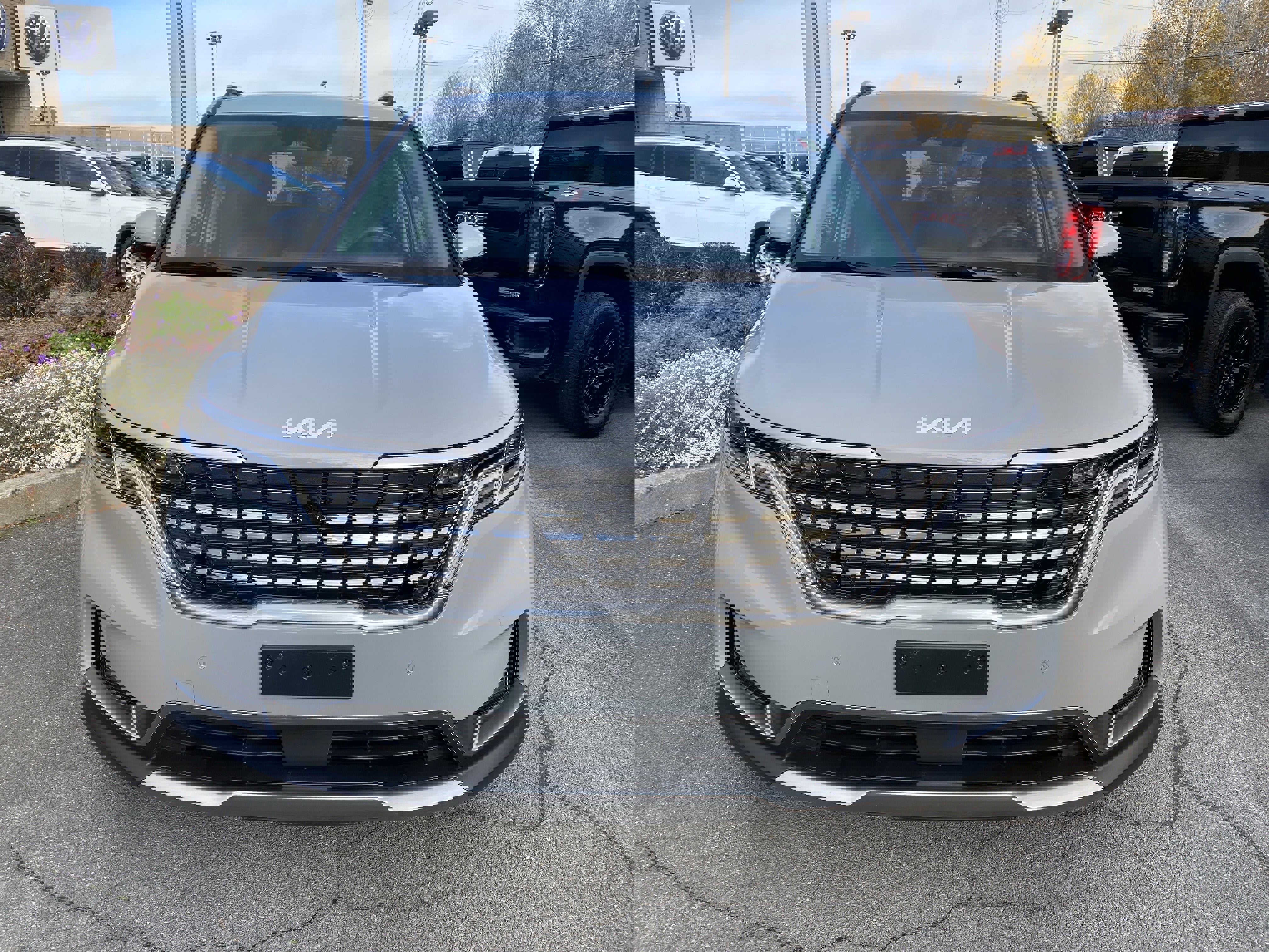 Used 2024 Kia Carnival SX Prestige image 3