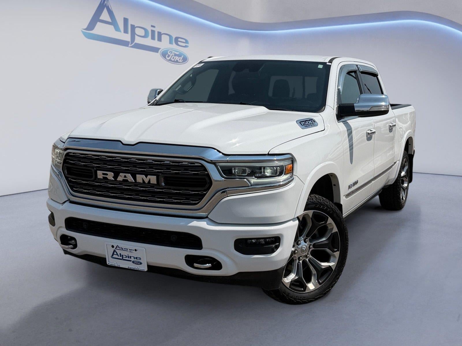 Used 2022 RAM 1500 Limited w/ Body-Colour Bumper Group