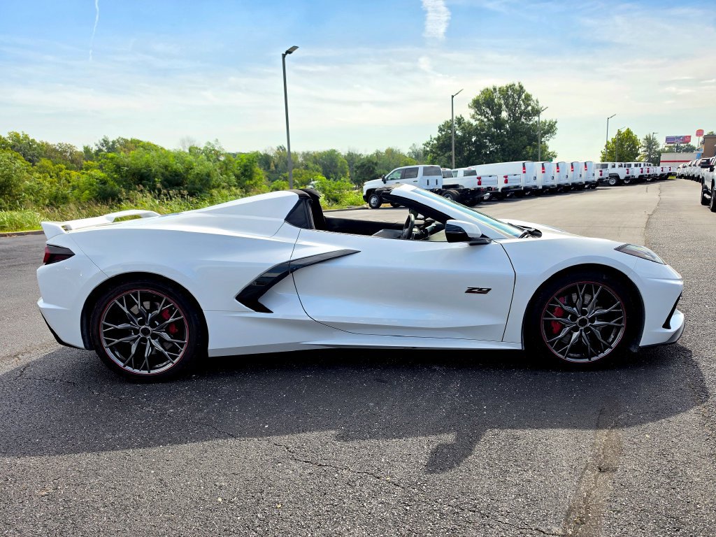 Used 2023 Chevrolet Corvette Stingray Premium Conv w/ Z51 Performance Package RWD image 63