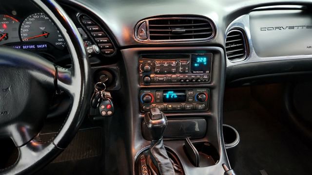 Used 2000 Chevrolet Corvette Convertible w/ Memory Pkg image 16