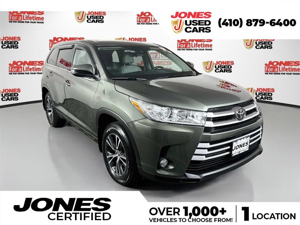 Certified 2018 Toyota Highlander Plus AWD/4WD image 1