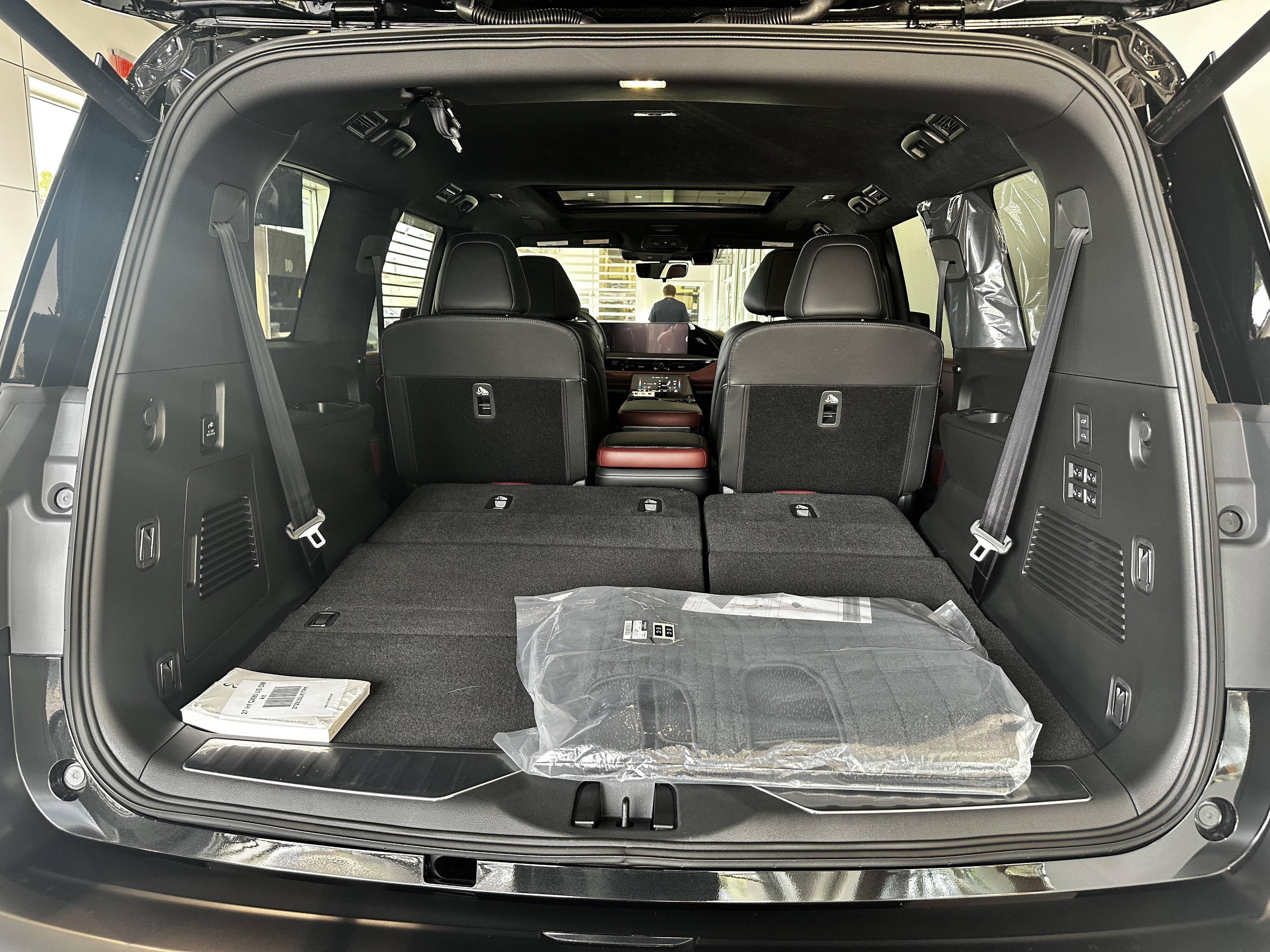 New 2027 INFINITI QX80 Autograph AWD/4WD image 11