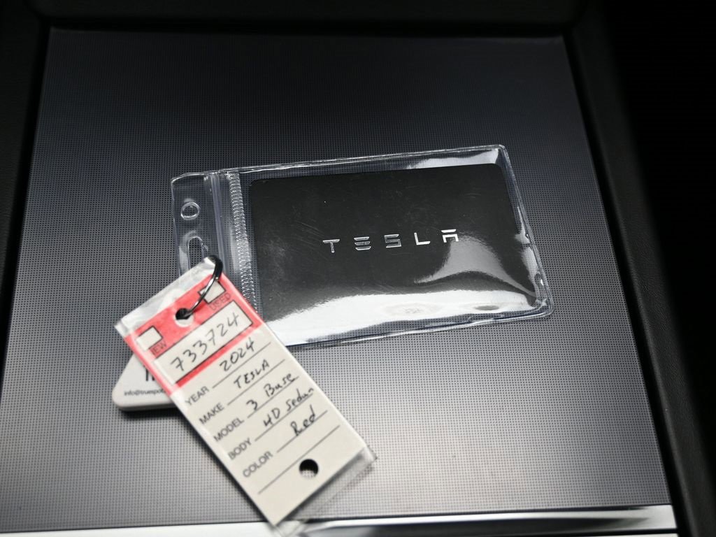 Used 2024 Tesla Model 3 Standard Range image 35