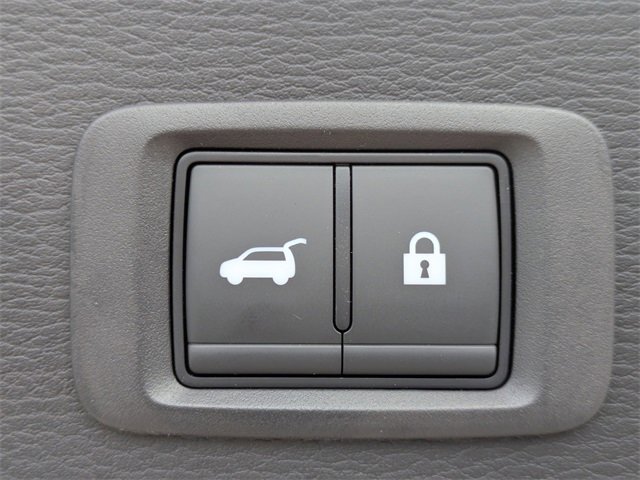 New 2025 Mitsubishi Outlander SE image 13