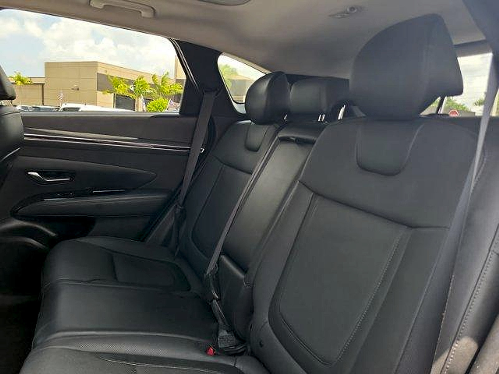Certified 2024 Hyundai Tucson Limited FWD image 14