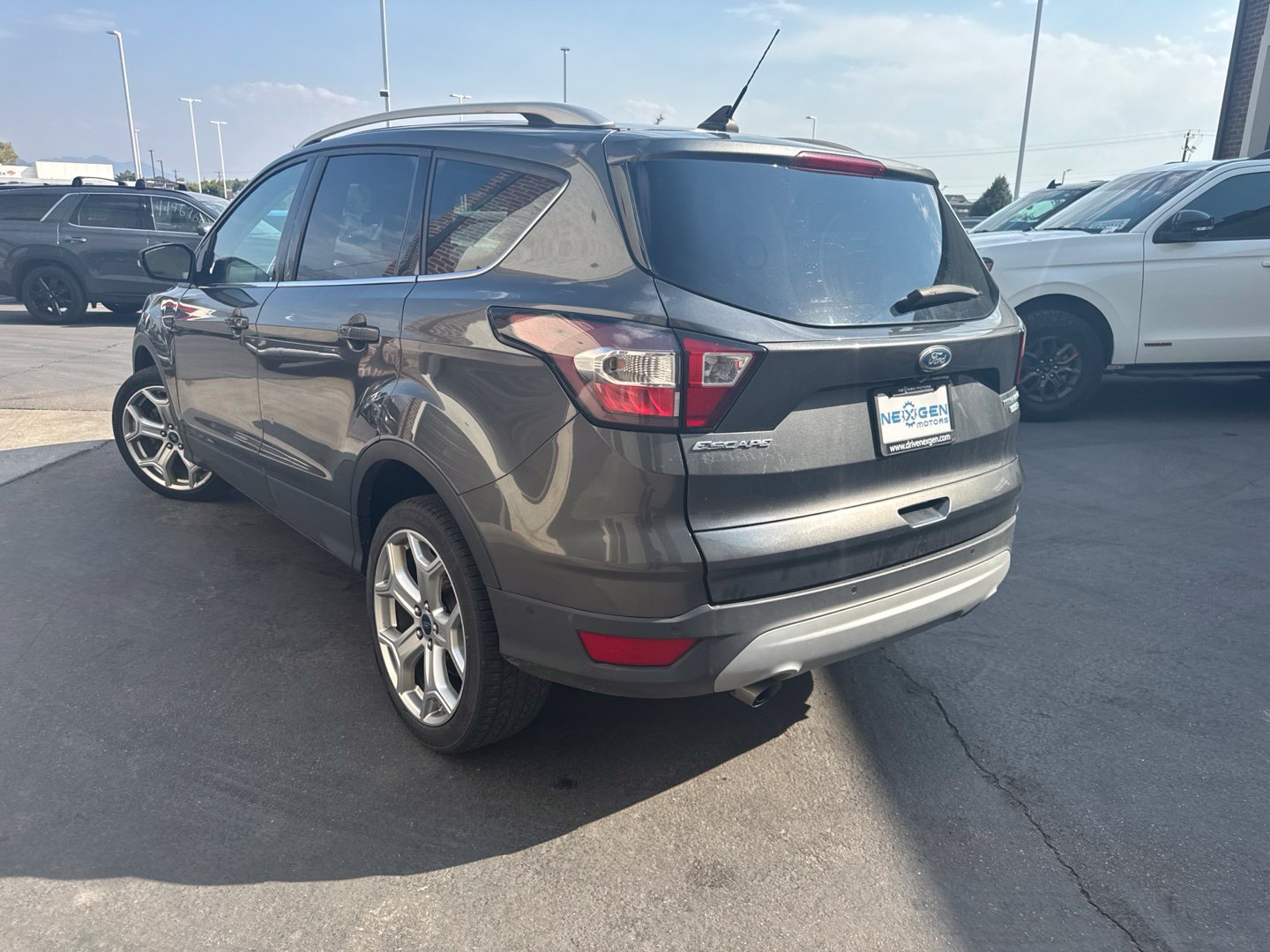 Used 2019 Ford Escape Titanium AWD/4WD image 6