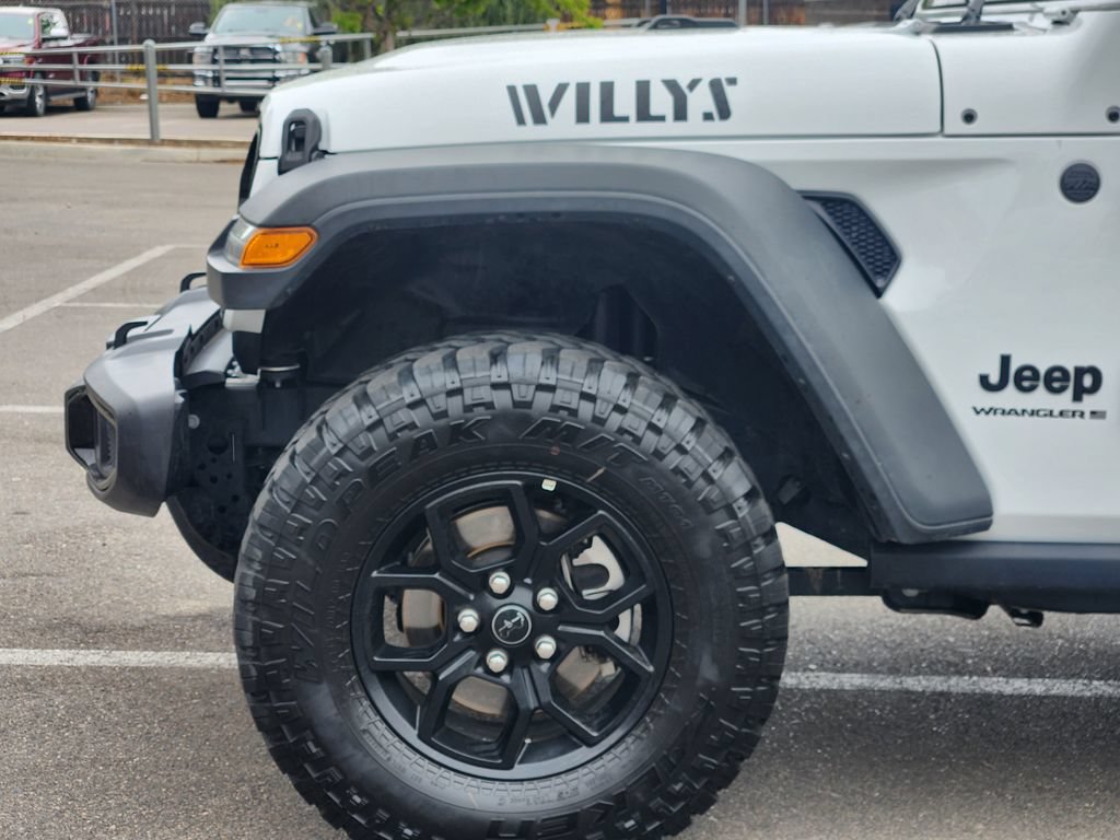 Used 2025 Jeep Wrangler Unlimited Sport AWD/4WD image 10