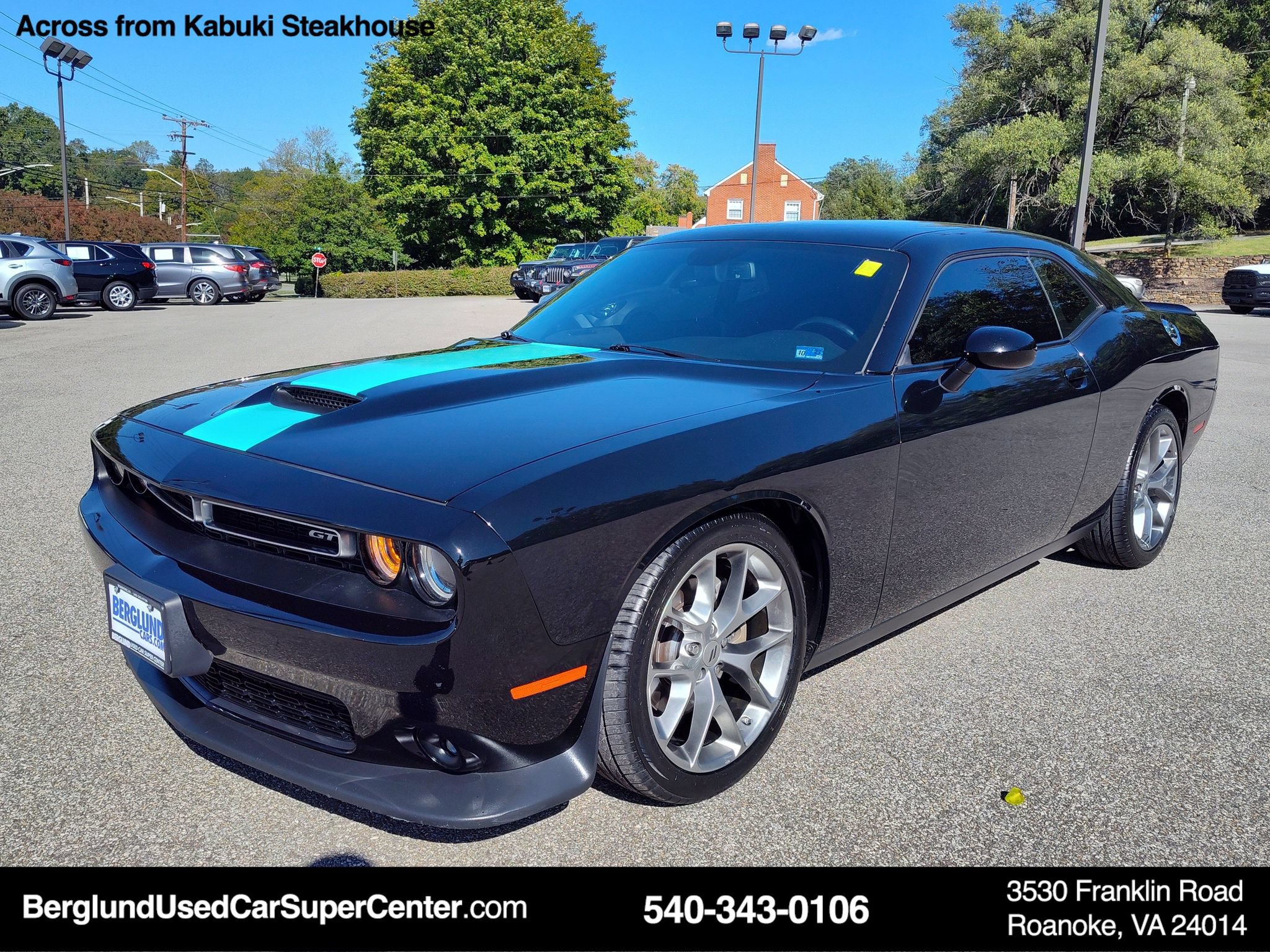 Used 2022 Dodge Challenger GT RWD image 7
