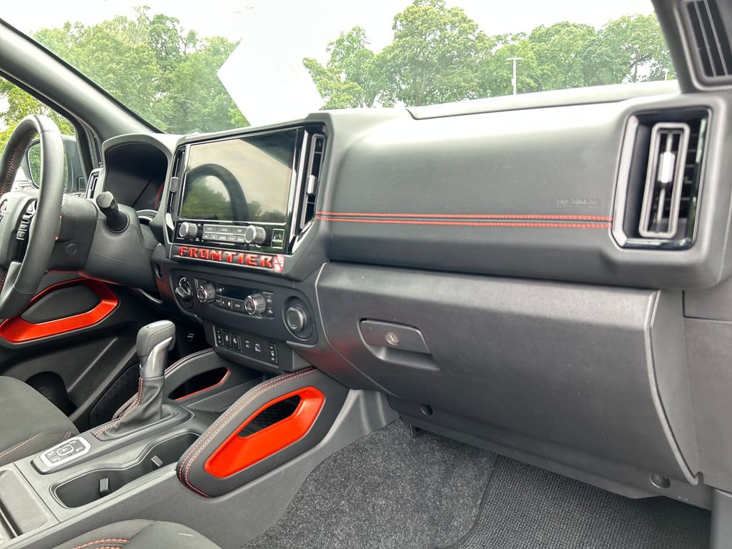 Used 2026 Nissan Frontier PRO-4X AWD/4WD image 15