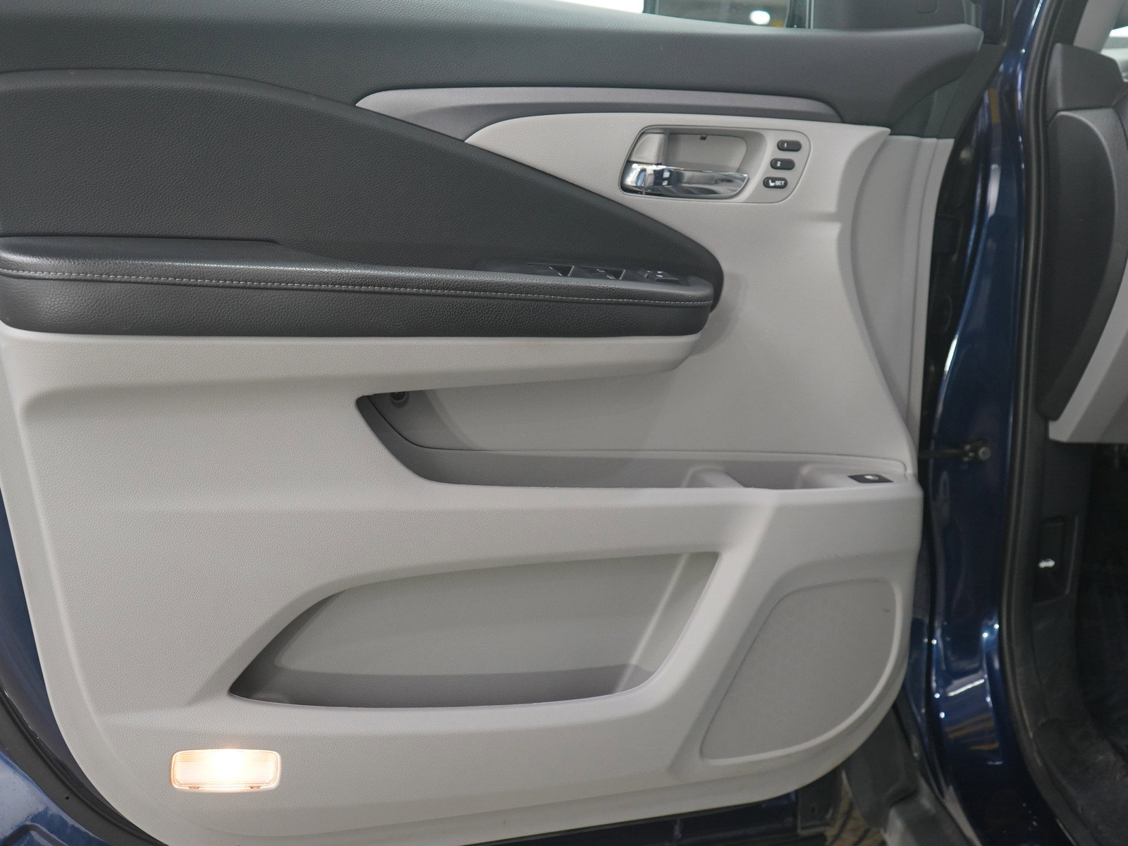 Used 2022 Honda Ridgeline RTL-E image 17